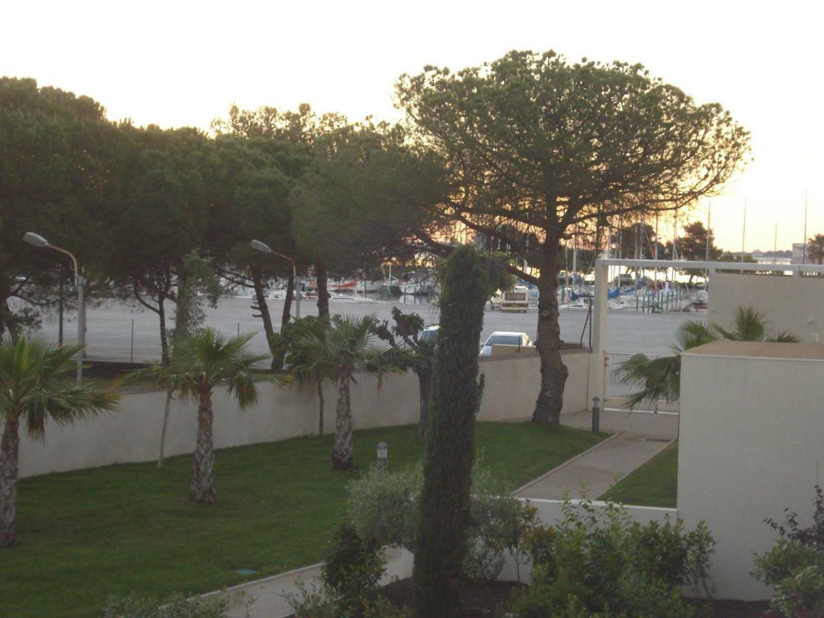Port Mezua Apartment Meze Exterior photo